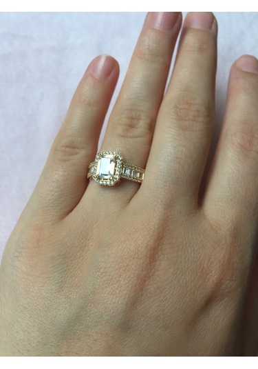 Baget Taşlı Fantezi Altın Yüzük