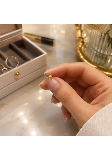 14 Ayar Altın El İşçiliği Kalem Desenli 6 Mm Top Küpe