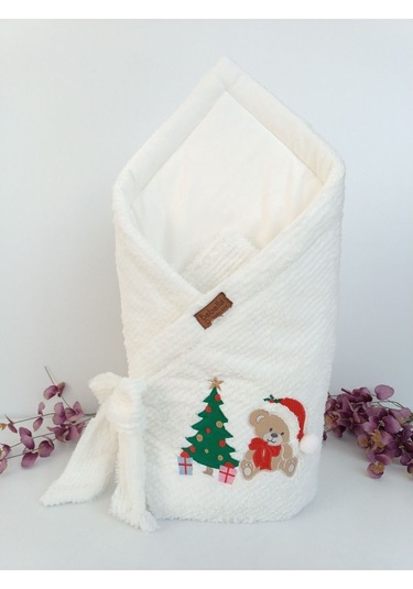 Kışlık Bebek Battaniyesi & Kundağı - Çam Ağacı & Ayıcık Işlemeli Hastane Çıkışı - Yeni Yıla Özel Ekru