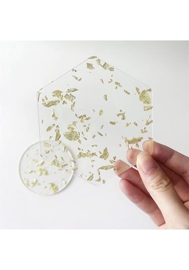 Altın Varak Akrilik Bardak Altlıkları 6 Adet İçecekler İçin İskandinav Tarzı, 9.5cm Şeffaf