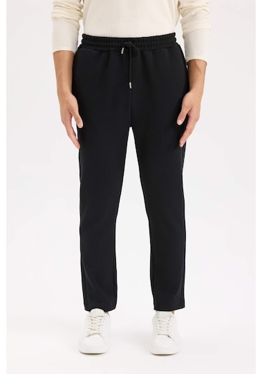 DeFacto Siyah Eşofman Altı Twill Slim Fit Dar Kesim Beli Bağcıklı Cepli Düz Paça D9708AX24AUBK81 DeFacto Siyah Eşofman Altı Twill Slim Fit Dar Kesim Beli Bağcıklı Cepli Düz Paça D9708AX24AUBK81
