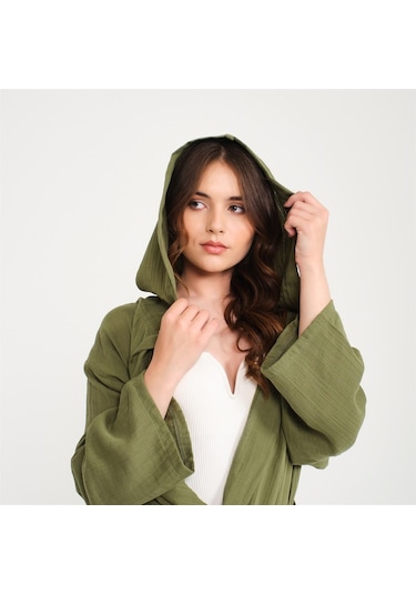 Ördek Nakışlı Kısa Kapüşonlu Müslin Kadın Bornoz-Yeşil