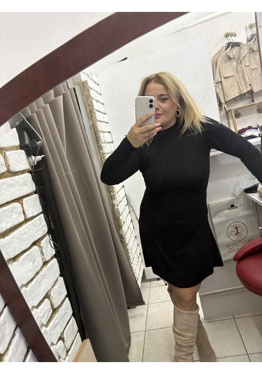 Tuba Toptaş Kloş Elbise Balıkçı Yaka Siyah