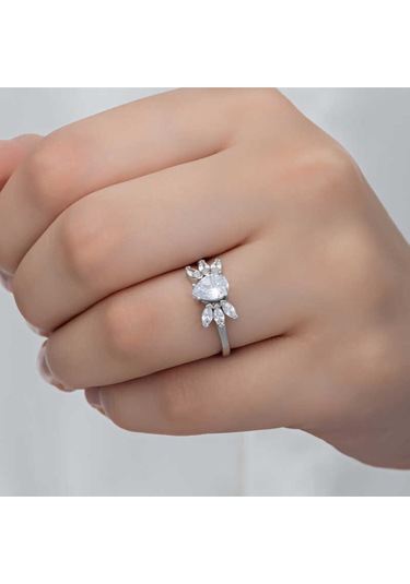 Casera's Gümüş Damla Zirkon Taşlı Kadın Yüzük Csr2185337 Gümüş