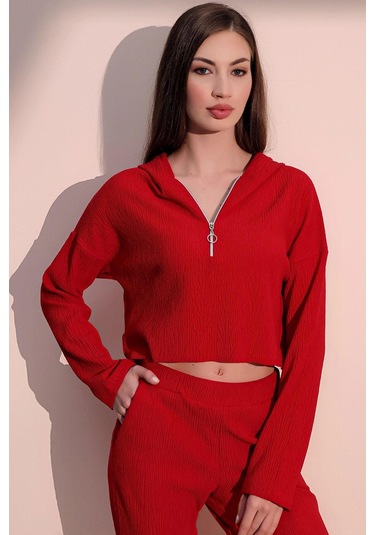 Kadın Kırmızı Uzun Kol Fermuarlı Kapüşonlu Kendinden Desenli Crop Sweatshirt Bluz Kırmızı