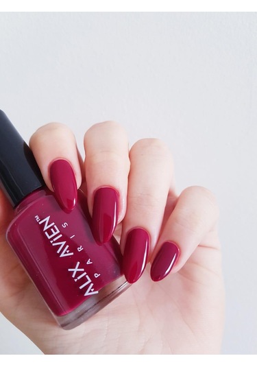 Alix Avien Bordo Oje 21 Yüksek Pigmentli Uzun Süreli Kalıcılık Hızlı Kuruma Nail Lacquer 21