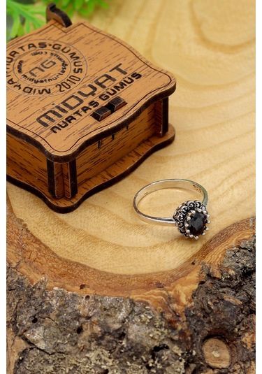 Oniks Taşlı 925 Ayar Gümüş Markazit Kadın Yüzük 201024753 Gümüş