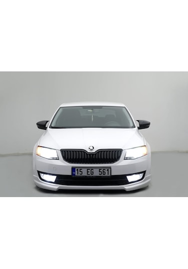 Skoda Octavia Ön Ek (Plastik)