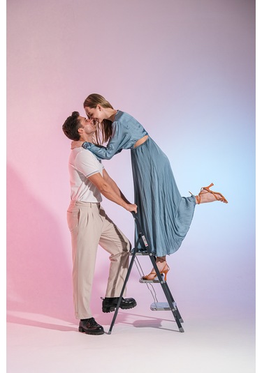 Easystep 3 Basamaklı Katlanabilir Kullanımı Pratik Taşıması Kolay Portatif Merdiven 1 Adet