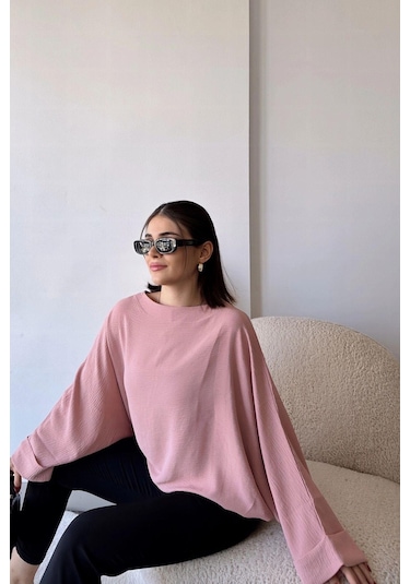 Kadın Pudra Airobin Yarasa Duble Kol Salaş Bluz Ekstra Oversize Yuvarlak Yaka - Tesettüre Uygun Pudra