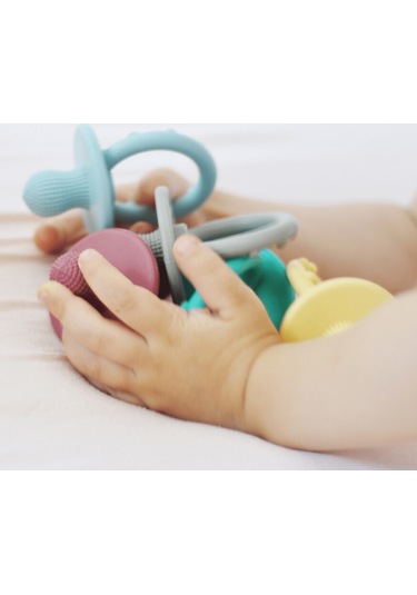 Oioi Gumy Pinky Pink Diş Kaşıyıcı Pembe