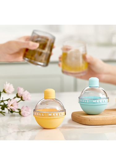 Ximistore9 Renkli Silikon Buz Topu Kalıpları - 4'lü Set, As Kapaklı, 2.4 İnç Dev Buz Topları İçin, İçeceklerinizi Serin Tutar Çok Renkli