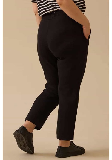 Kadın Büyük Beden Ön Dikişli Pantolon - Siyah Siyah