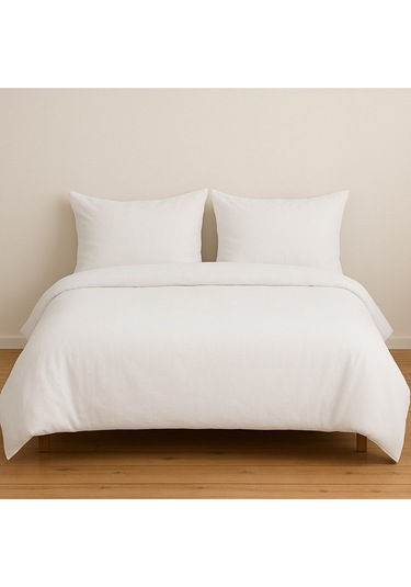 Çift Kişilik Düz Renk Beyaz Nevresim + 2 Adet Yastık Kılıfı Beyaz