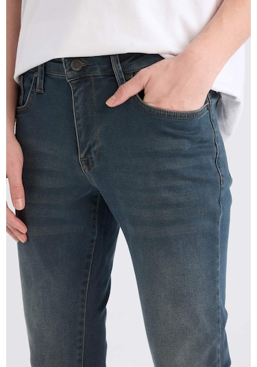 DeFacto Pedro Slim Fit Esnek Yumuşak Kumaş Dar Kalıp Normal Bel Dar Paça Jean Pantolon -  C5682AX25SPNM41