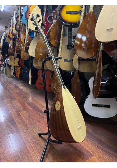 Maun Ağacı Kısa Sap 39 Tekne Jak Girişli Bağlama Kod 8674