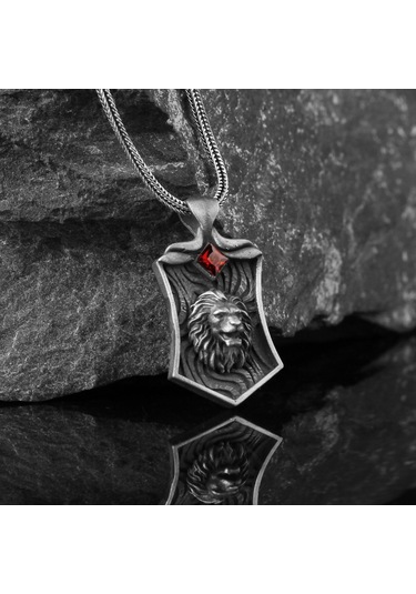 Zirkon Taşlı Aslan Motifli 925 Ayar Gümüş Kolye