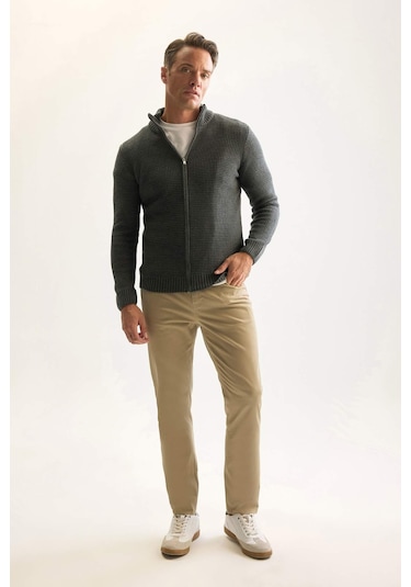 DeFacto Standart Fit Normal Kesim Yarım Balıkçı Yaka Fermuarlı Waffle Hırka R1195AZNSAR4 DeFacto Standart Fit Normal Kesim Yarım Balıkçı Yaka Fermuarlı Waffle Hırka R1195AZNSAR4