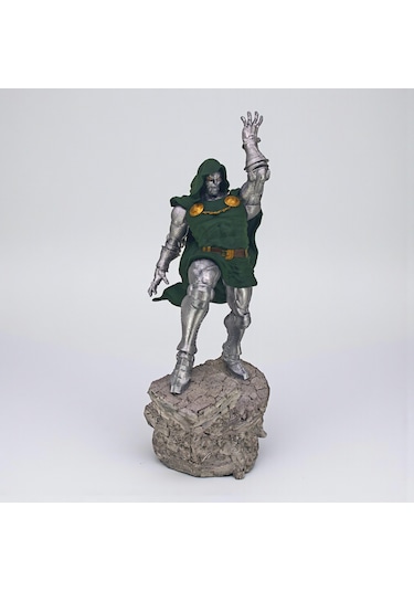 Doctor Doom Figür 30 Cm