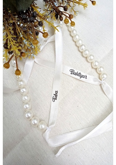 Kişiye Özel Yazılı Beyaz Kurdeleli Krem İncili Söz & Nişan Kurdel