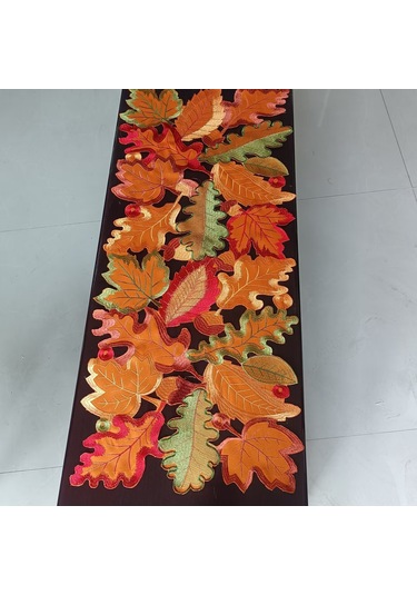 Skycity Kahverengi Akçaağaç Yaprak Desenli Noel Bayramı Şefaf Dikişli Polyester Masa Örtüsü 35x220 Cm Sonbahar Kürkü Ve Balıkçı Kabak Desenli