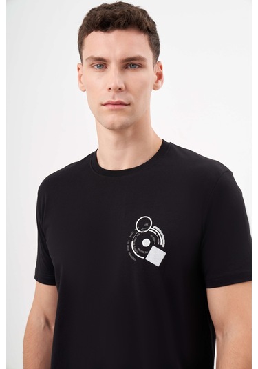 Erkek Siyah Trend Süprem Baskılı Bisiklet Yaka Dynamic Fit T-shirt 24ys018031001 Siyah