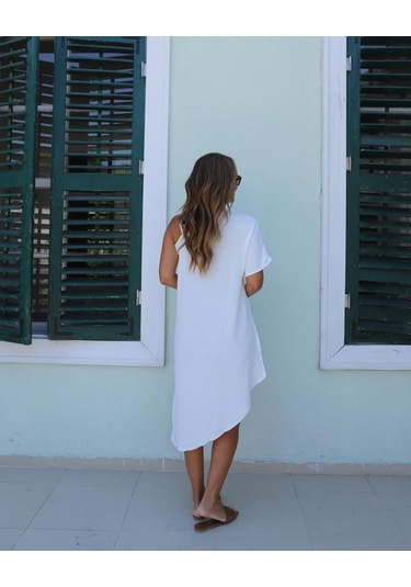 Soonaksesuar Kadın Tek Omuzu Açık Askılı Asimetrik Kesim Detaylı Bluz Beyaz