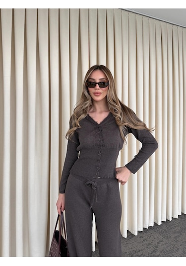 Laluvia Kahverengi Dantelli İkili Triko Takım - 2602 Kahverengi