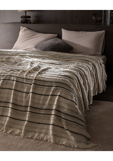 Madame Coco Montjalin Çift Kişilik Yatak Örtüsü - Ekru/toprak 8684427145357 Ekru