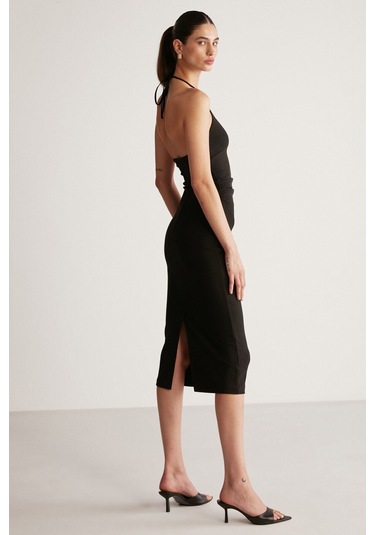 Andıe Kadın Dokuma Krep Kumaşlı Bodycon Vücüdu Saran Boyundan Bağlamalı Siyah Elbise