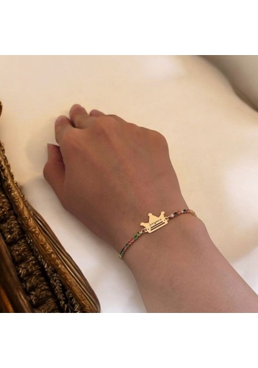 Şeyma İsmine Özel Taç Motifli 14 Ayar Altın Plakalı Renkli Taş Desenli Hediye Bileklik-489isim Şeyma