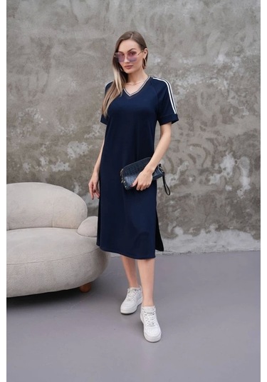 Kadın Kristal Kumaş Şerit Ve Yırtmaç Detaylı V Yaka Midi Boy Elbise Lacivert