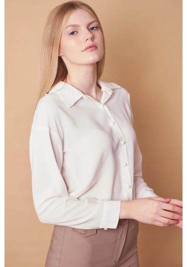 Kadın Yakalı Düşük Omuzlu Uzun Kol Likrasız Kumaş Gömlek-krem Krem