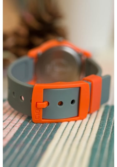 Q&Q QCG5908 Su Geçirmez Rakamlı Erkek Çocuk Kol Saati