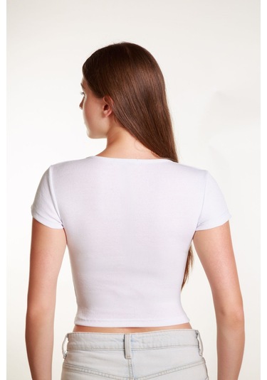 Kadın Fitted Crop Ön Yaka Bözgülü Fitilli Kollu Tshirt Atlet Bluz Beyaz