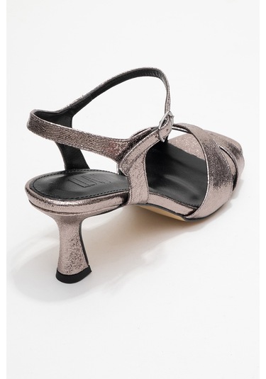Melin Platin Desenli Çapraz Bantlı Kadın Topuklu Ayakkabı Platin