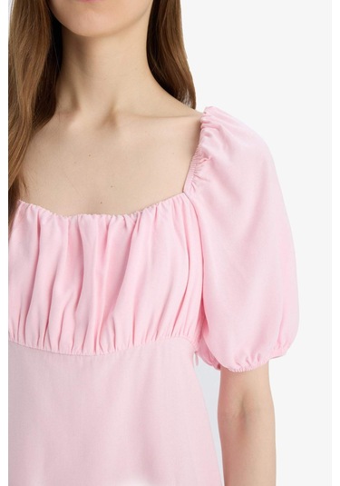 DeFacto Kare Yaka Keten Karışımlı Kısa Kollu Midi Yazlık Elbise E0896AX25SMPN648 DeFacto Kare Yaka Keten Karışımlı Kısa Kollu Midi Yazlık Elbise E0896AX25SMPN648