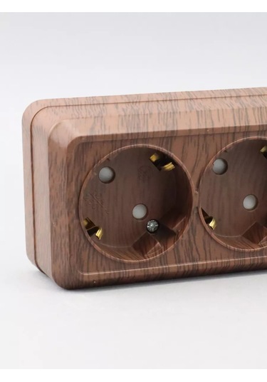 Tdmelectric Üçlü Priz, İletim Zeminli Ve Çocuk Emniyetli 217413199 Ladoga