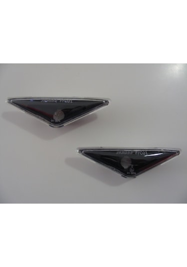 Ford Focus 1 2001-2002-2003 Çamurluk Sinyali Siyah Junyan Marka