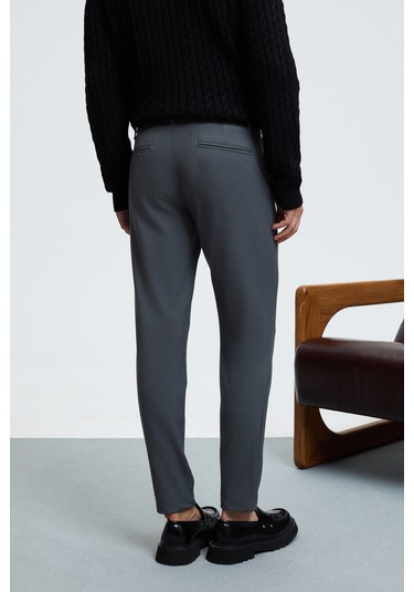 CRUDO Erkek Yanları Ve Arkası Cepli Fermuarlı Regular Fit Dokuma Koyu Gri Pantolon