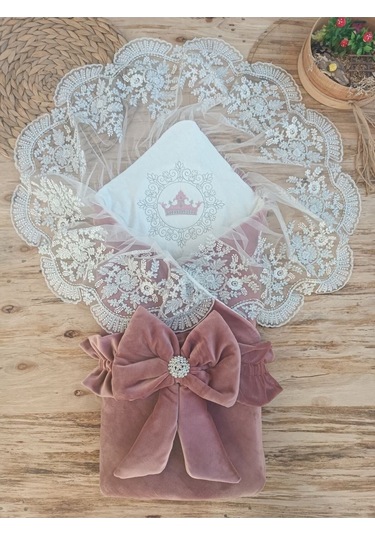 Kadife Kız Bebek Battaniyesi Dantelli Kundak Hastane Çıkışı Yenidoğan %100 Doğal Pamuktan Hediyelik Gülkurusu
