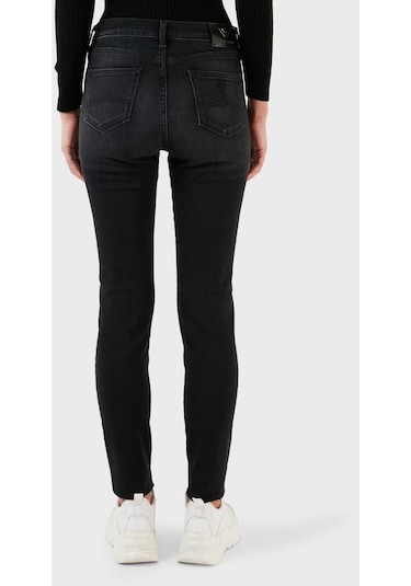 Emporio Armani Bayan Kot Pantolon 6r2j20 2daxz 0005 Siyah Emporio Armani Bayan Kot Pantolon 6r2j20 2daxz 0005 Siyah