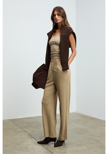 PHALIERA Kadın Esnek Kumaşlı Rahat Kalıp Cırt Kapamalı Bej Pantolon