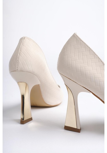 Muggo Goes Garantili Sivri Burun Kadın Topuklu Stiletto Ayakkabı Ten