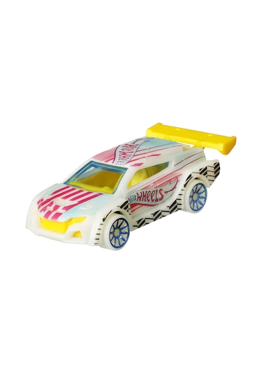 Hot Wheels Monster Trucks Karanlıkta Parlayan Araçlar HCB57