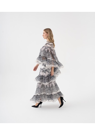 Dantel Desenli Katlı Şifon Volanlı Bluz Siyah