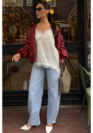 Madmext Beyaz Dantelli Asimetrik Kesim Saten Bluz Mg2694