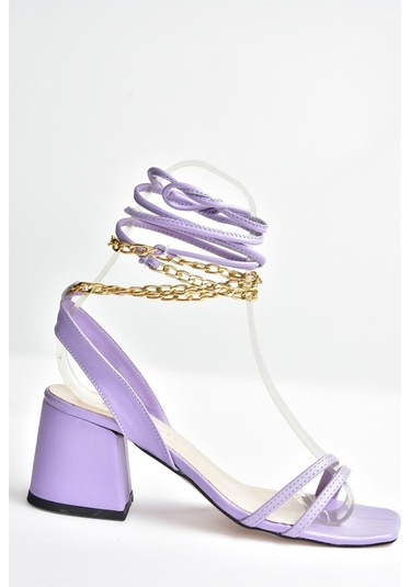 Fox Shoes Lila Kısa Topuklu Altın Zincir Detaylı Bilekten Bağlama