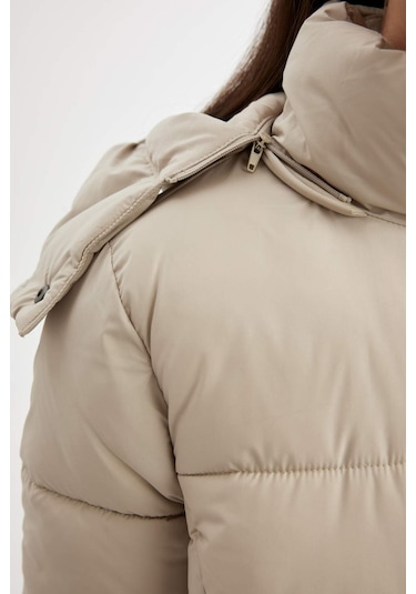 DeFacto Puffer Şişme Uzun Mont Parka Su İtici Regular Kalıp Çıkarılabilir Kapüşonlu A1315AX24WNBG284 Bej