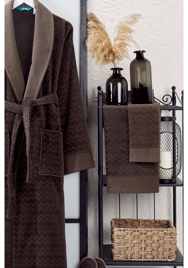 Ansaaj Kadife Jakarlı 4 Parça Bornoz Takımı Kahve